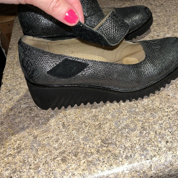 Fly London Mary Jane wedges - Picture 10 of 11